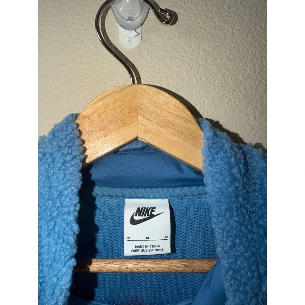Men's Nike Air Sherpa Quarter Zip Pullover Size Medium